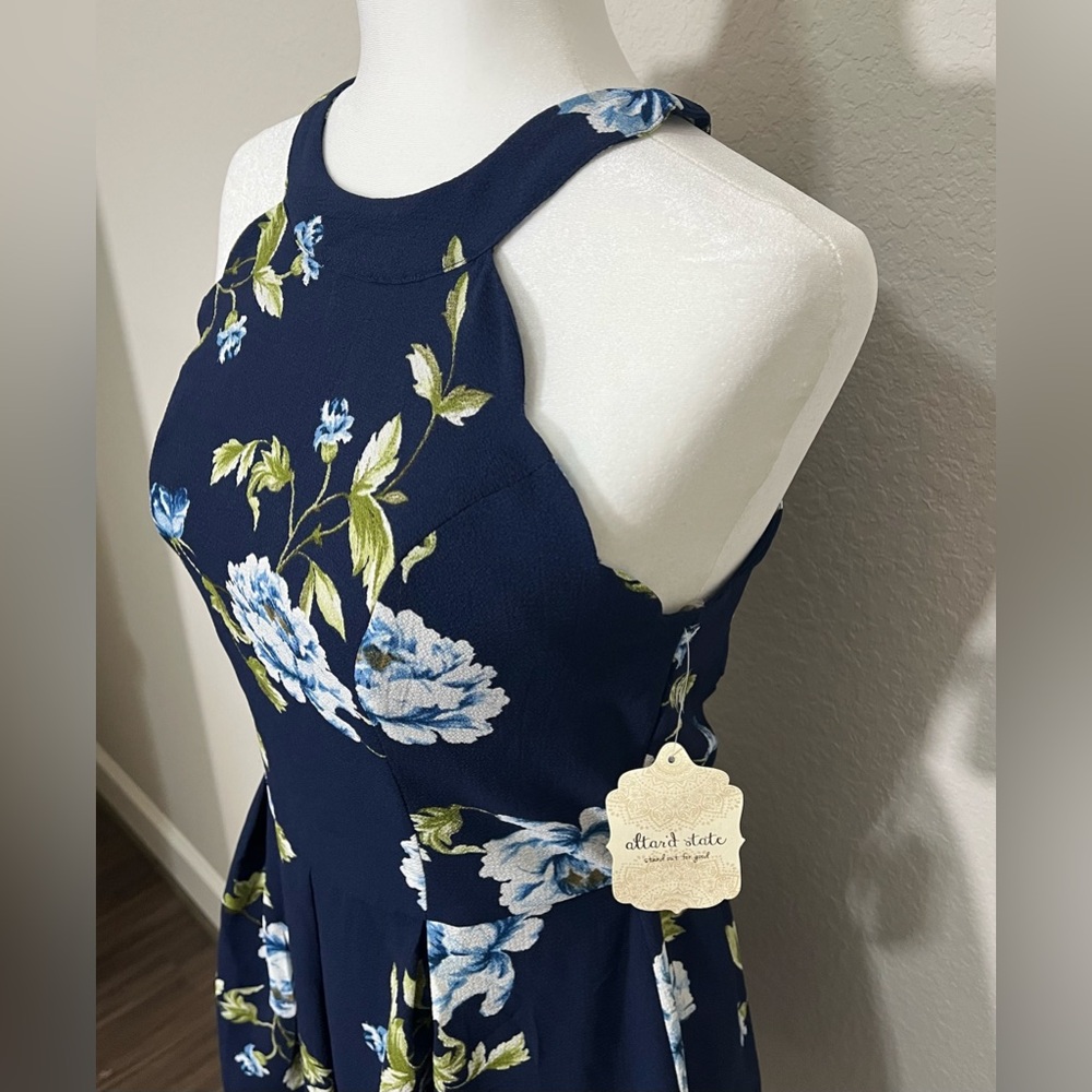 Altar'd State NWT Halter Top Romper with Navy Floral Design Size Medium - Picture 2 of 15